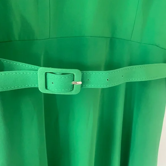 NWOT Mac Duggal Green Crepe Boat Neck Midi Dress With Applique Cut Out Size L - Picture 9 of 13